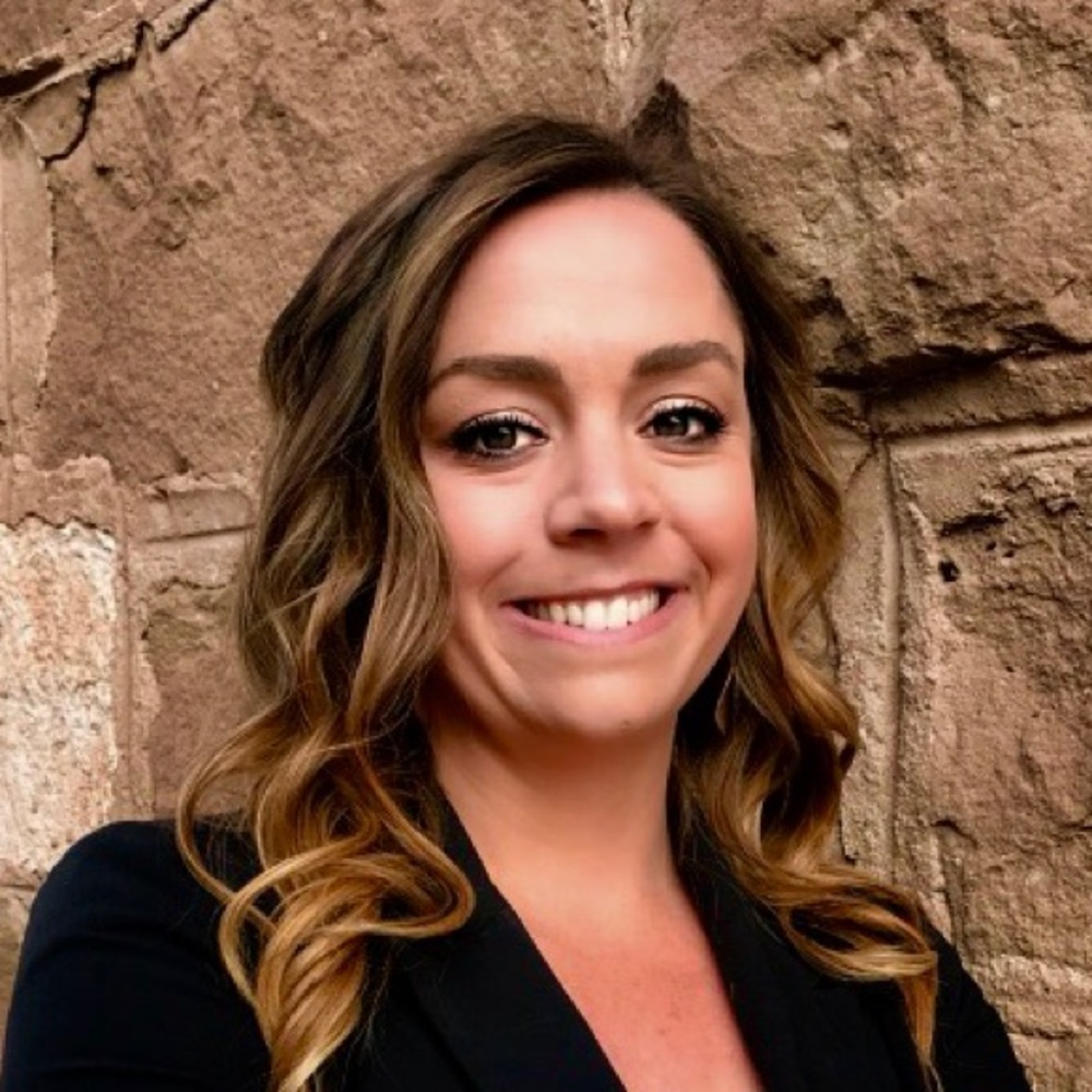 Meet your Posher, Nicole